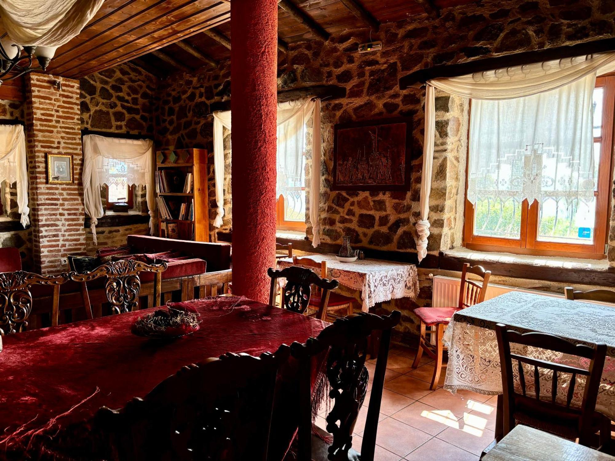 Iaspis Guesthouse Sidhirokhorion Exterior photo