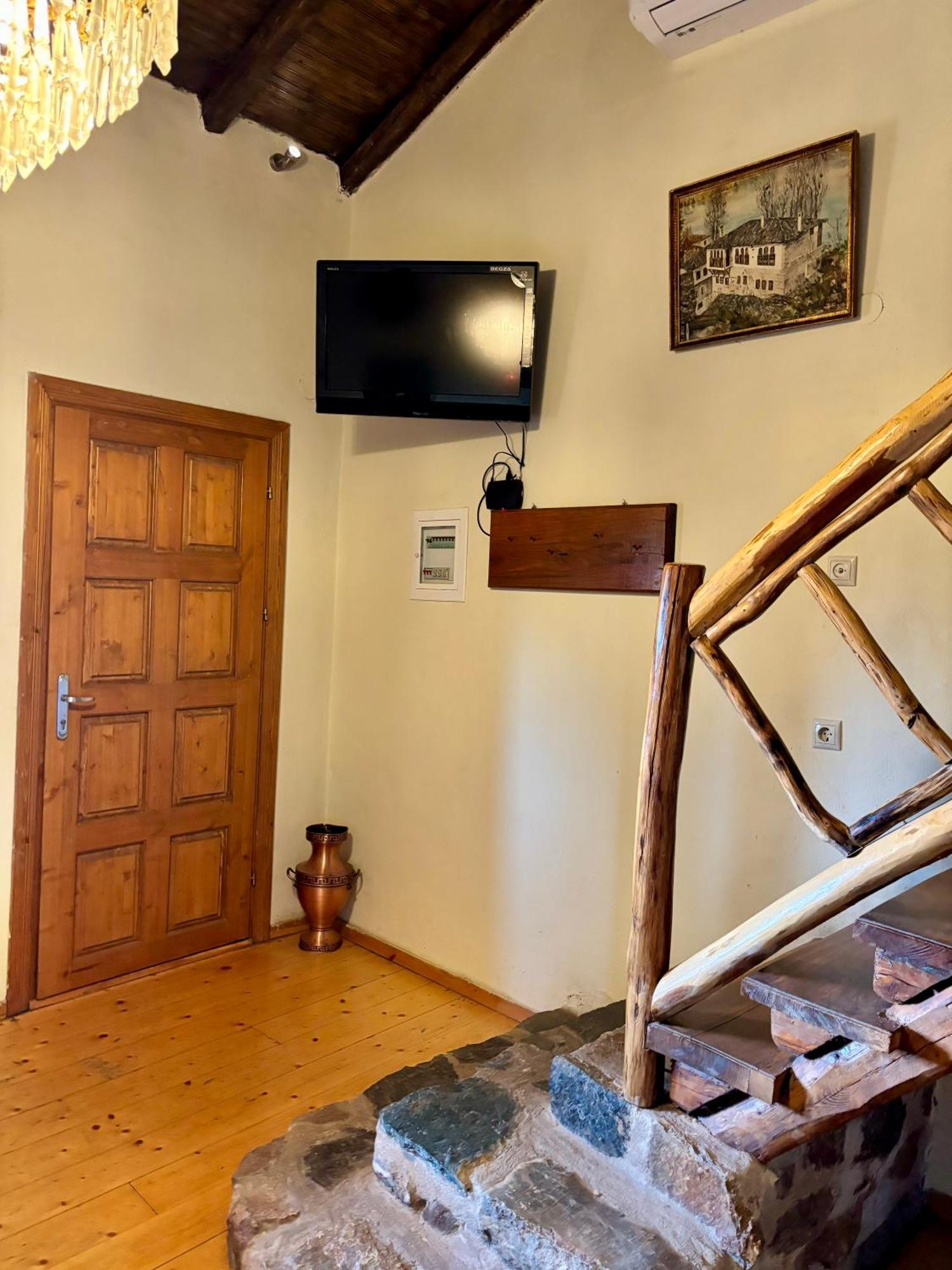 Iaspis Guesthouse Sidhirokhorion Exterior photo
