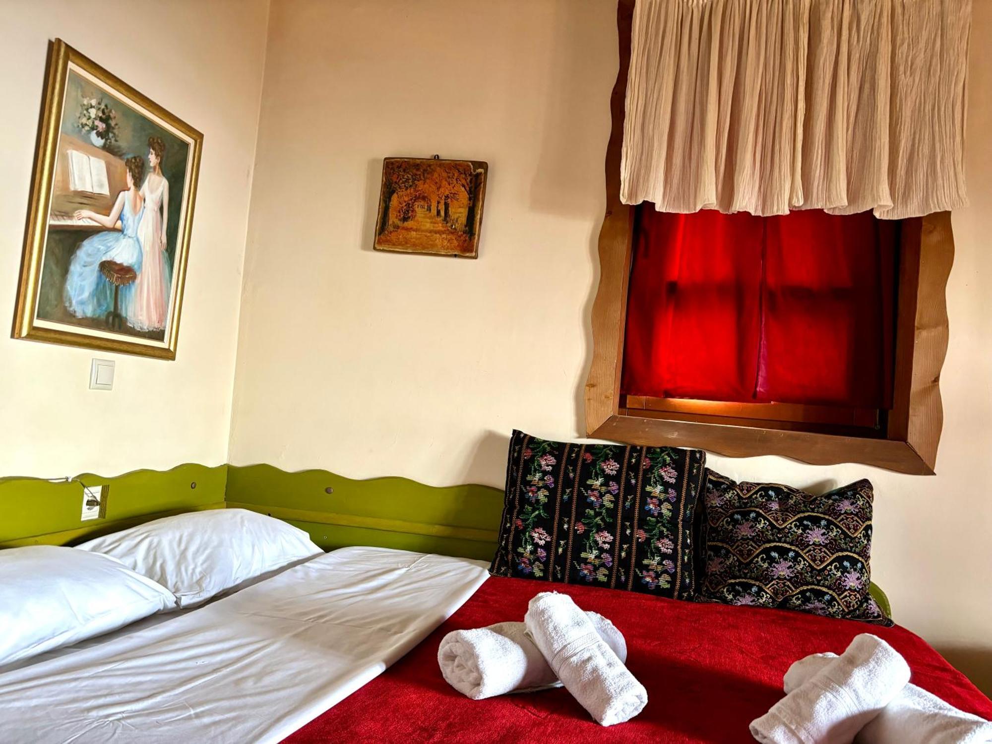 Iaspis Guesthouse Sidhirokhorion Exterior photo